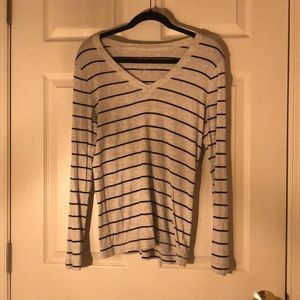 Long sleeve gap shirt